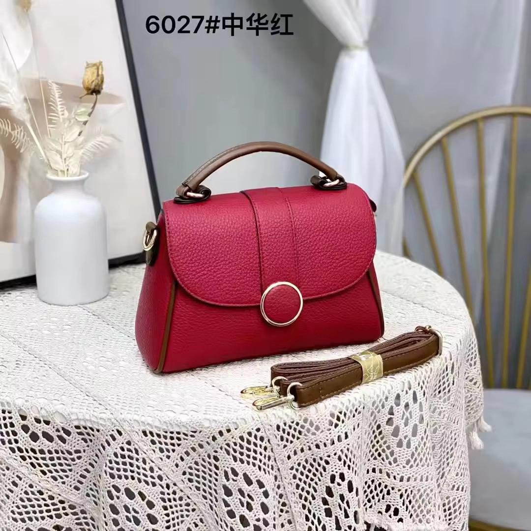 Aria Woven Clutch - Image 3