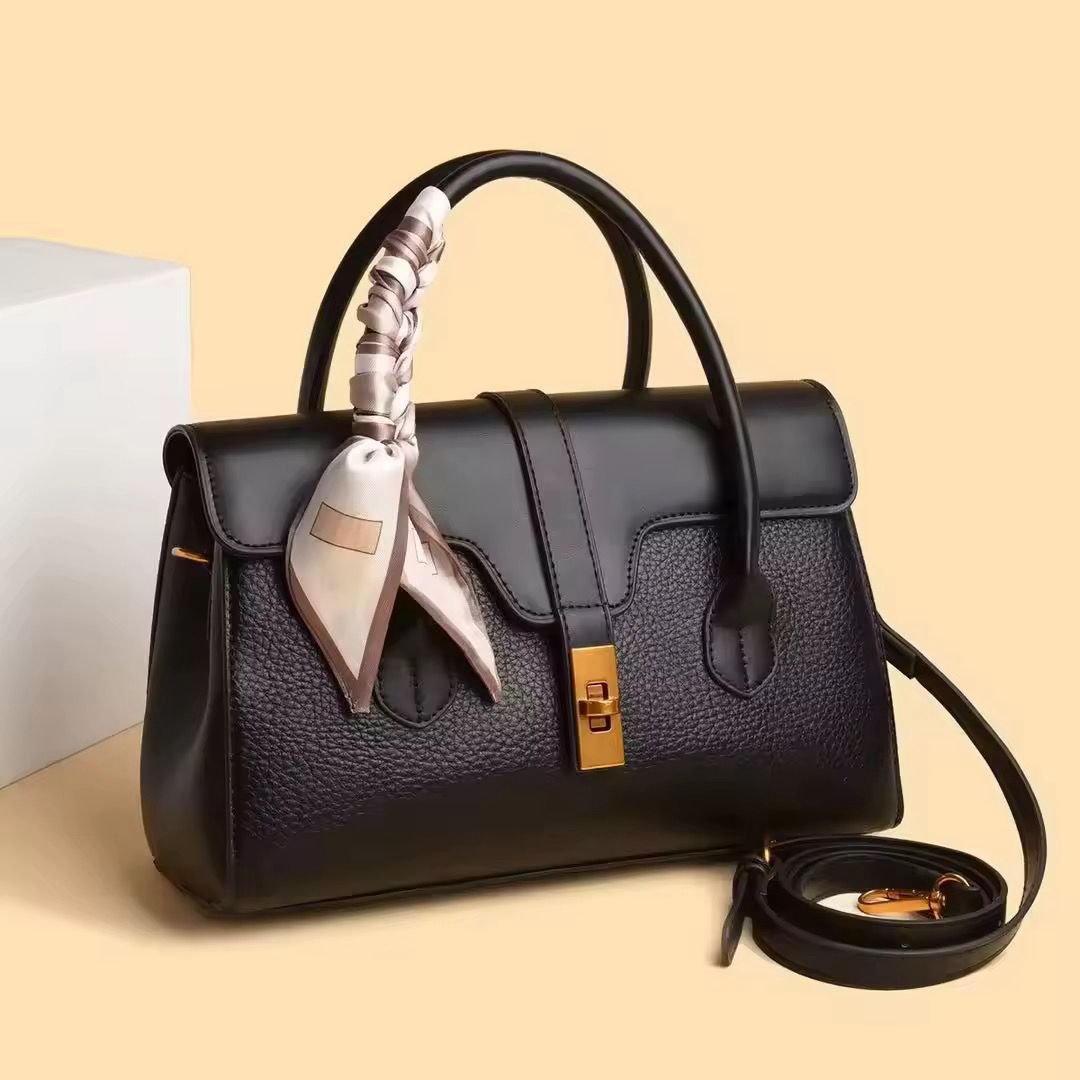 Elara Glam Sling Bag
