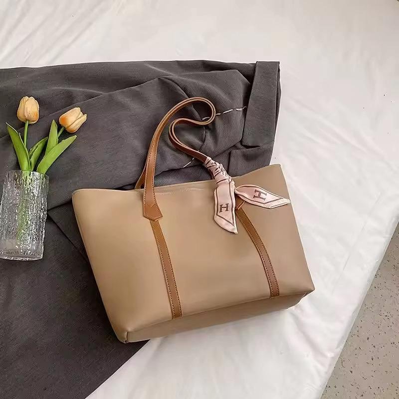 Rosa Vintage-Inspired Bag - Image 4