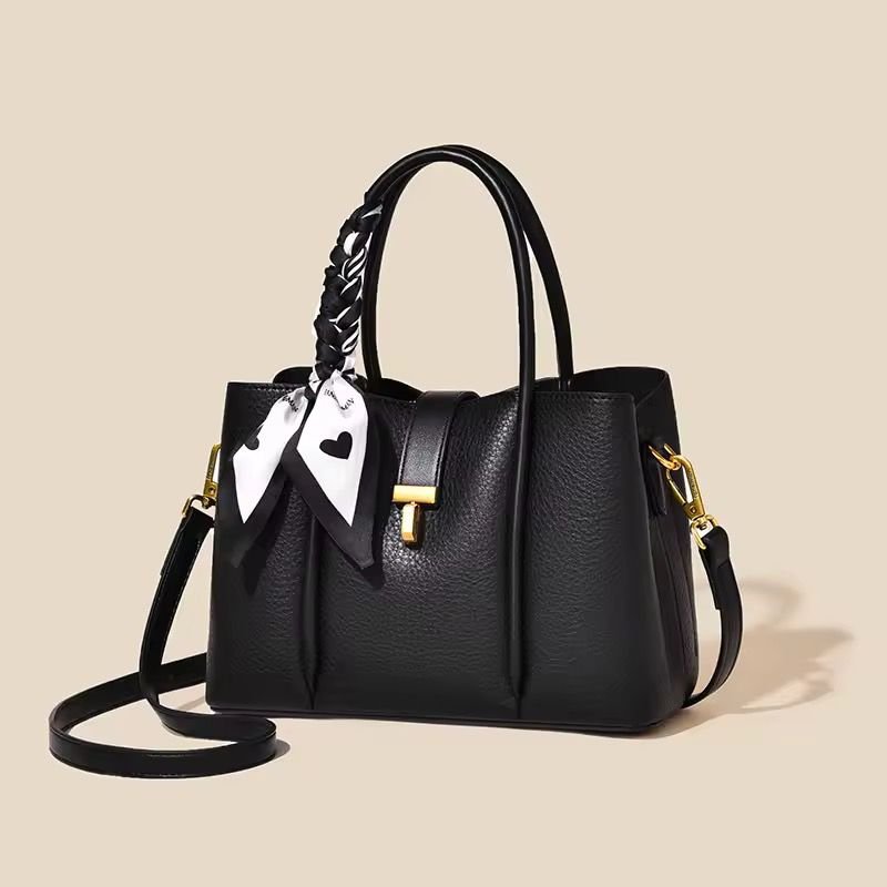 Éternité Luxe Tote - Image 2